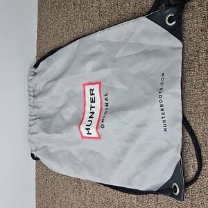 Hunter Logo Gray Sling Drawstring Backpack